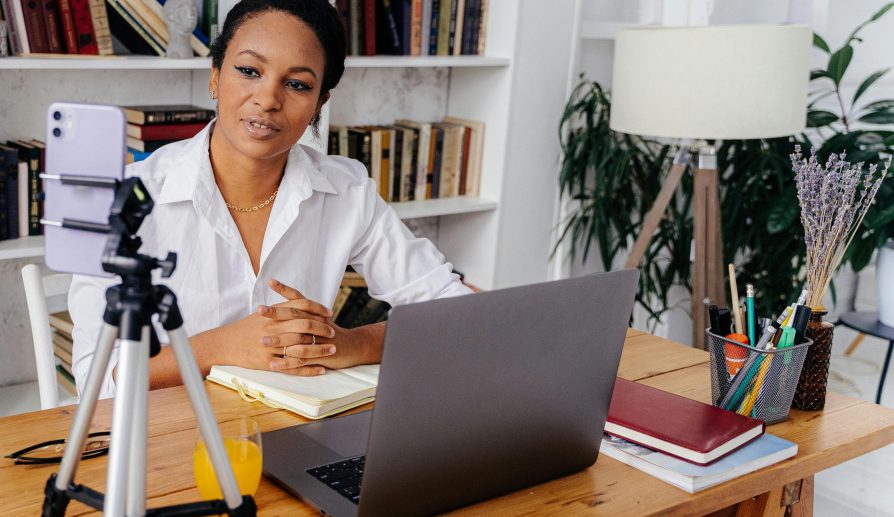 Estanterías de escritorio.