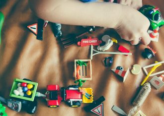 Juegos de construcción ideales que estimulan el crecimiento de niños ideales