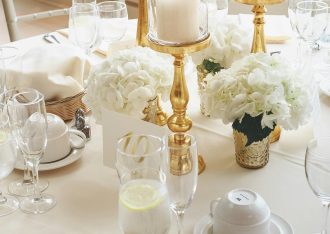 Manteles y servilletas de lino para una mesa sofisticada