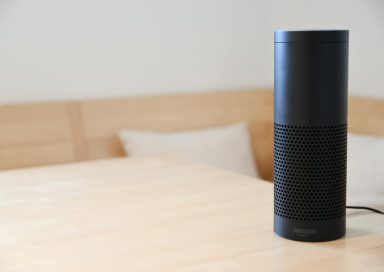Las mejores bocinas inteligentes compatibles con Alexa para tu hogar