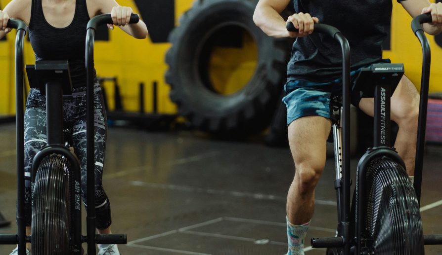 Bicicletas estáticas mejor valoradas para entrenamientos en casa