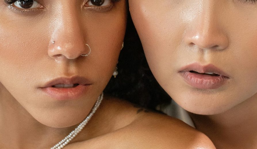 Collares económicos para mujeres disponibles en Shein.